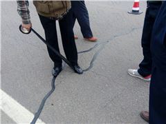 公路裂縫貼是什么？