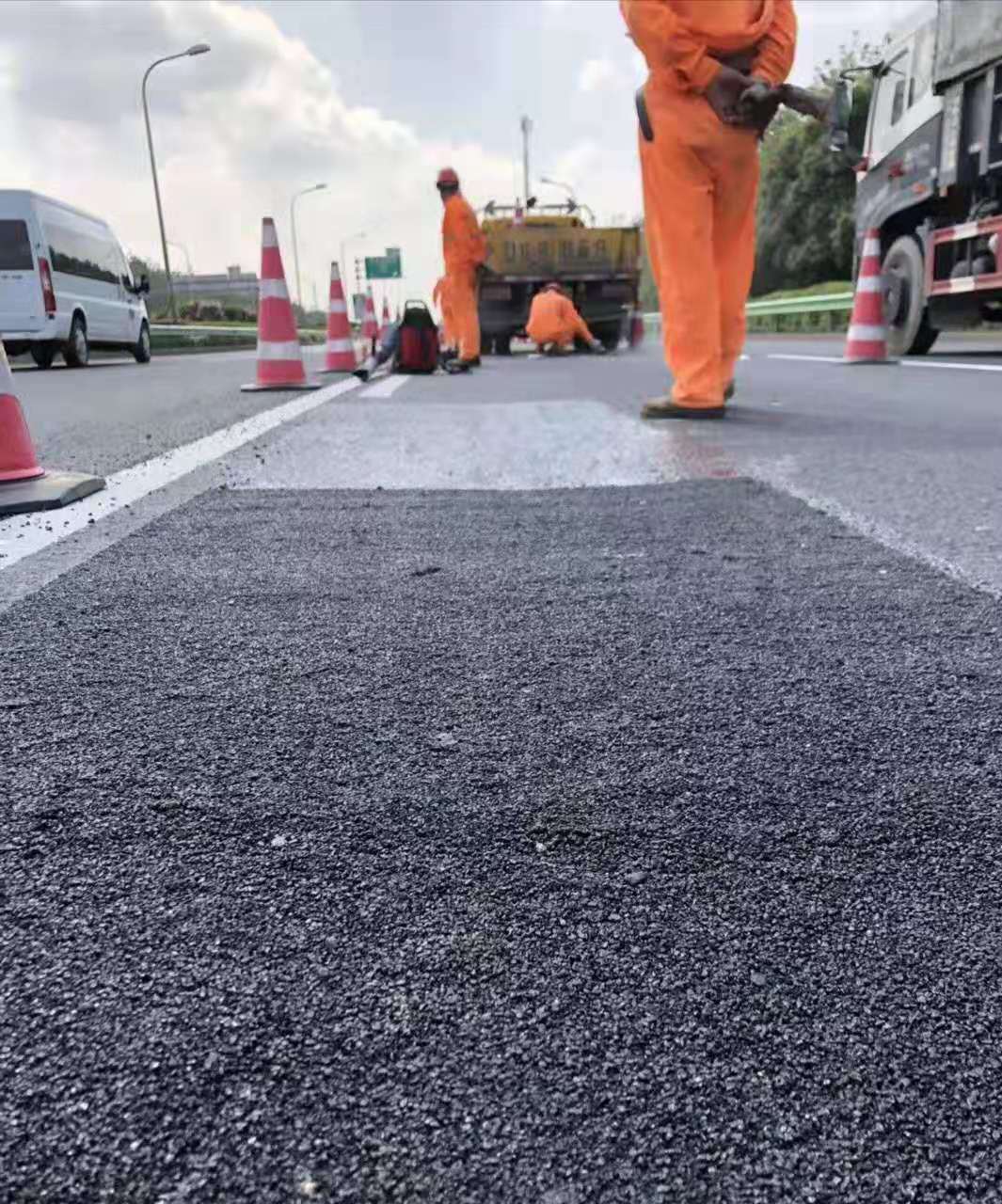 道路冷補(bǔ)料產(chǎn)生凹陷，是什么原因?qū)е碌模? title=
